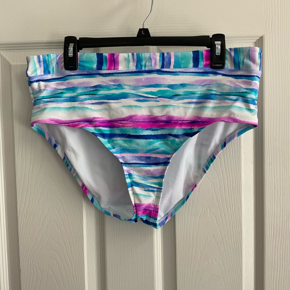 APT. 9 Bikini Bottoms